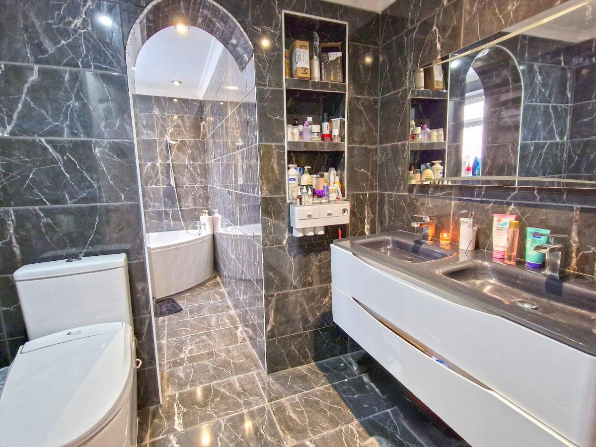 Barry Avenue, Bicester