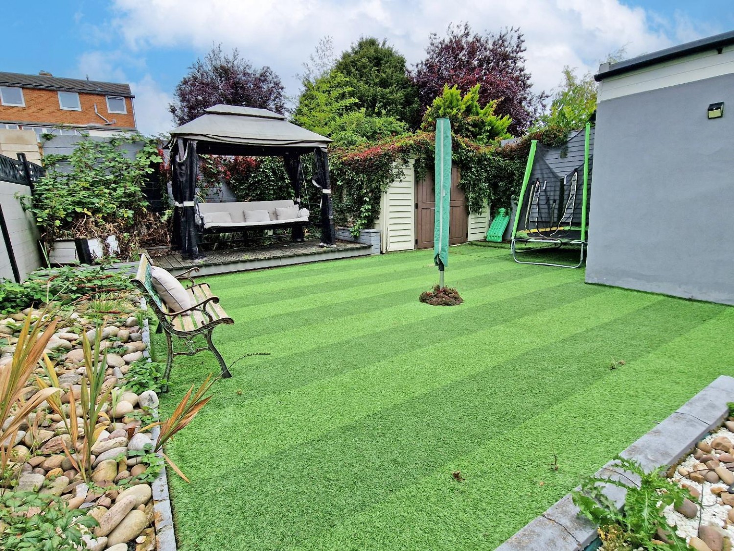 Barry Avenue, Bicester