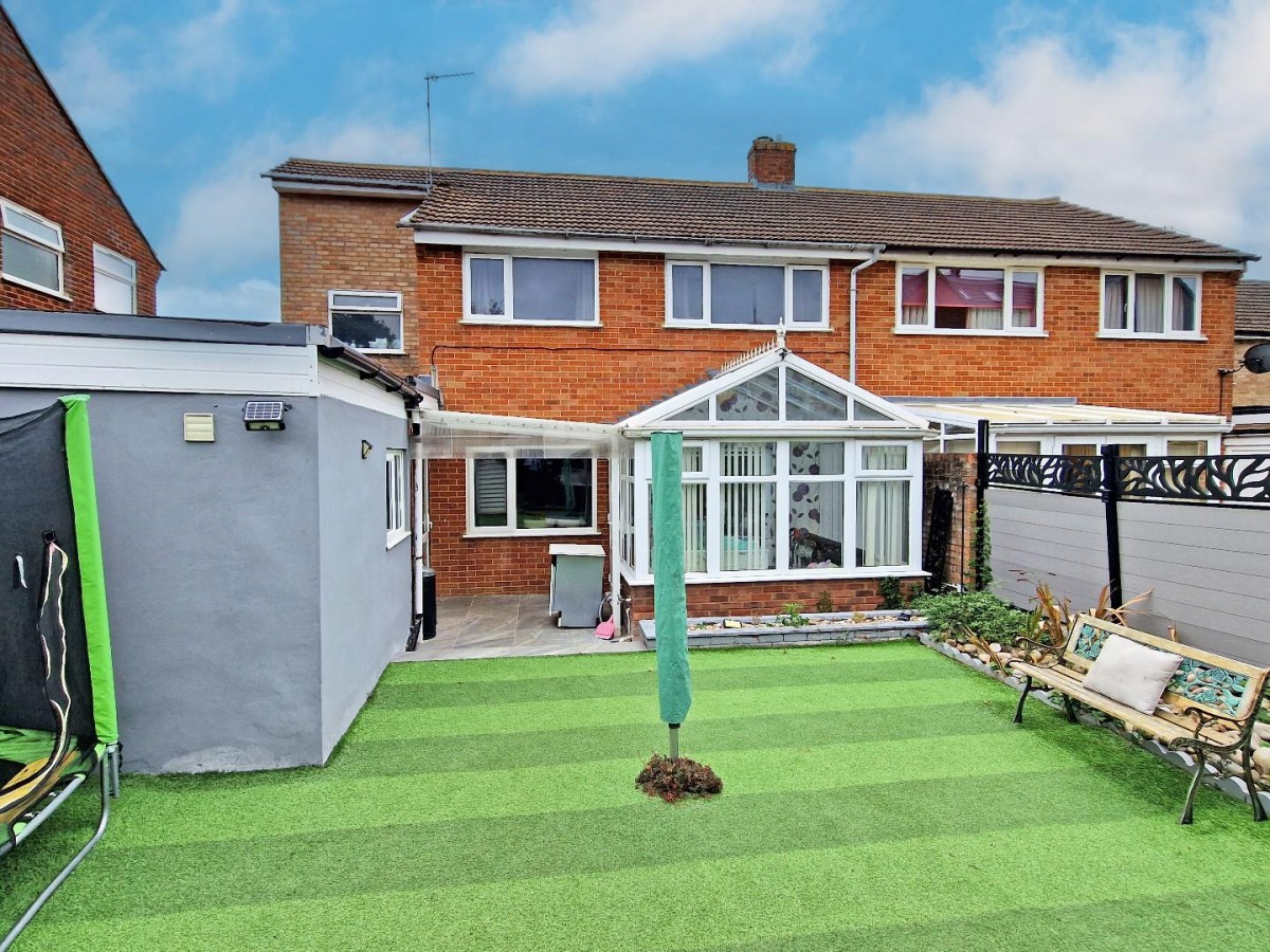 Barry Avenue, Bicester