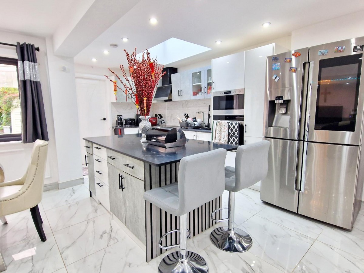 Barry Avenue, Bicester