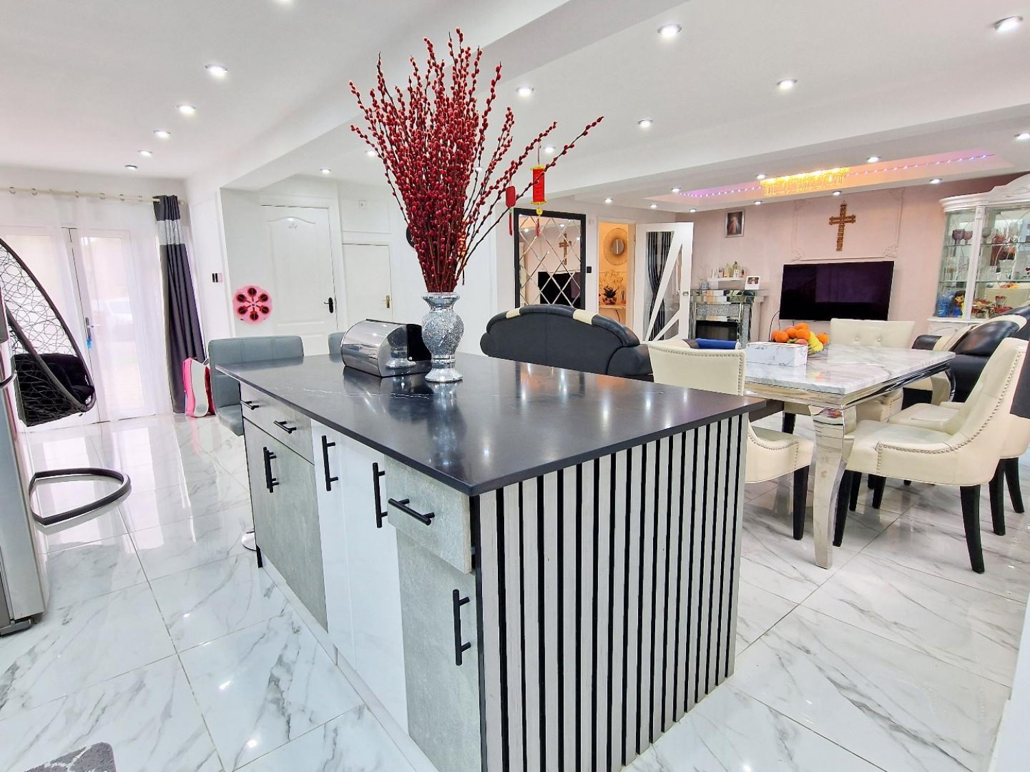 Barry Avenue, Bicester