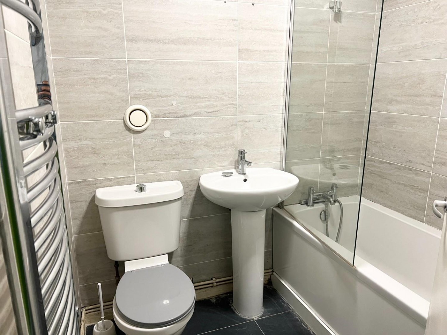 Green Dragon Lane, Brentford, TW8 0DB