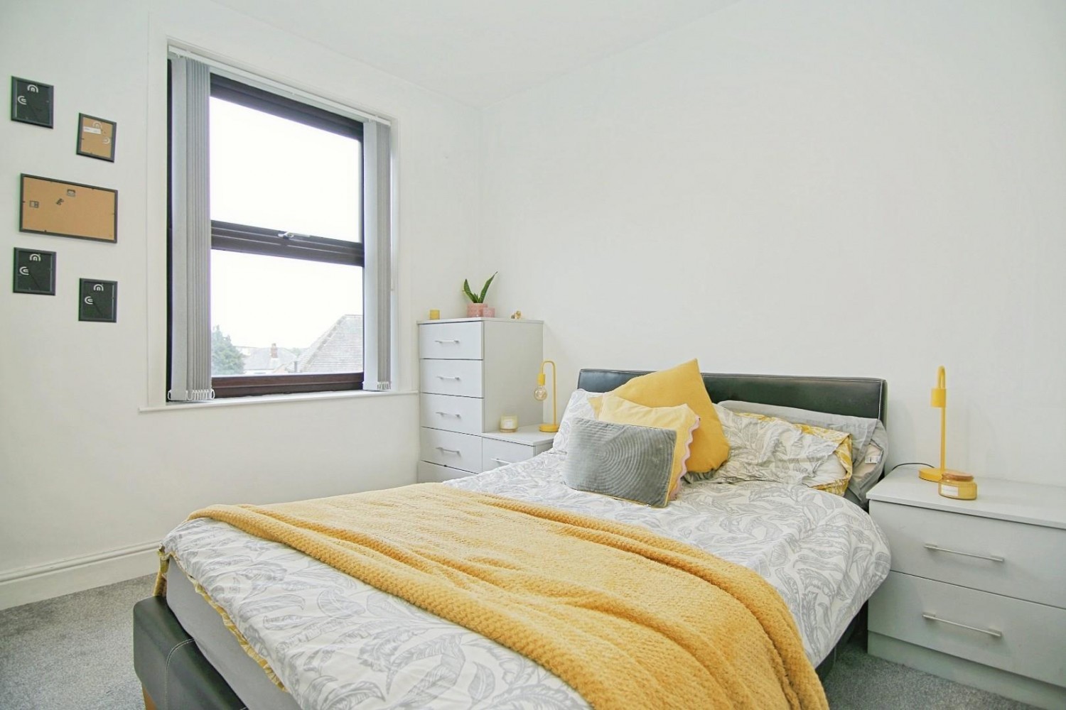 Occupation Lane , Pudsey , Leeds , LS28 8HL