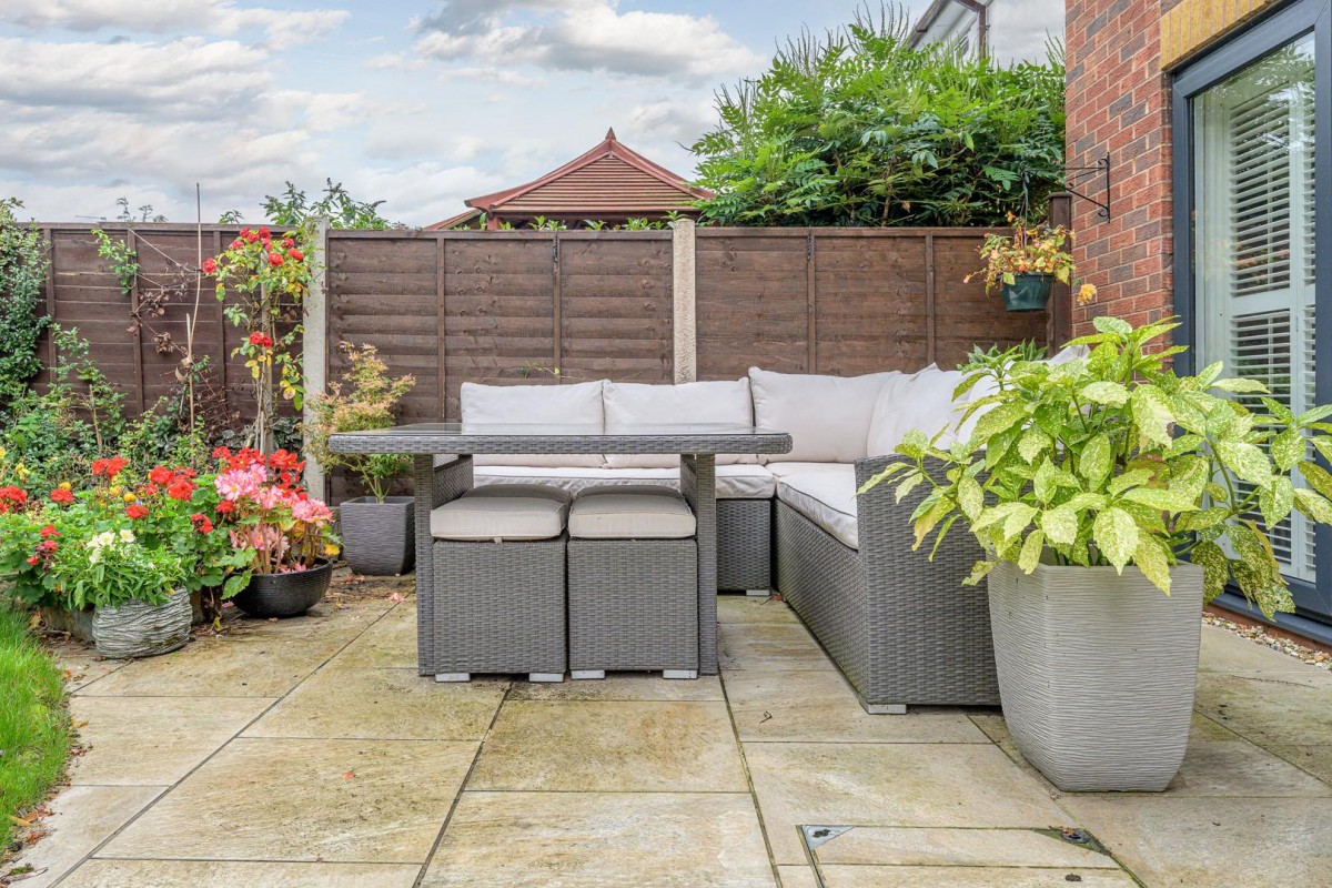 Bowling Green Road, Stourbridge, DY8 3TT