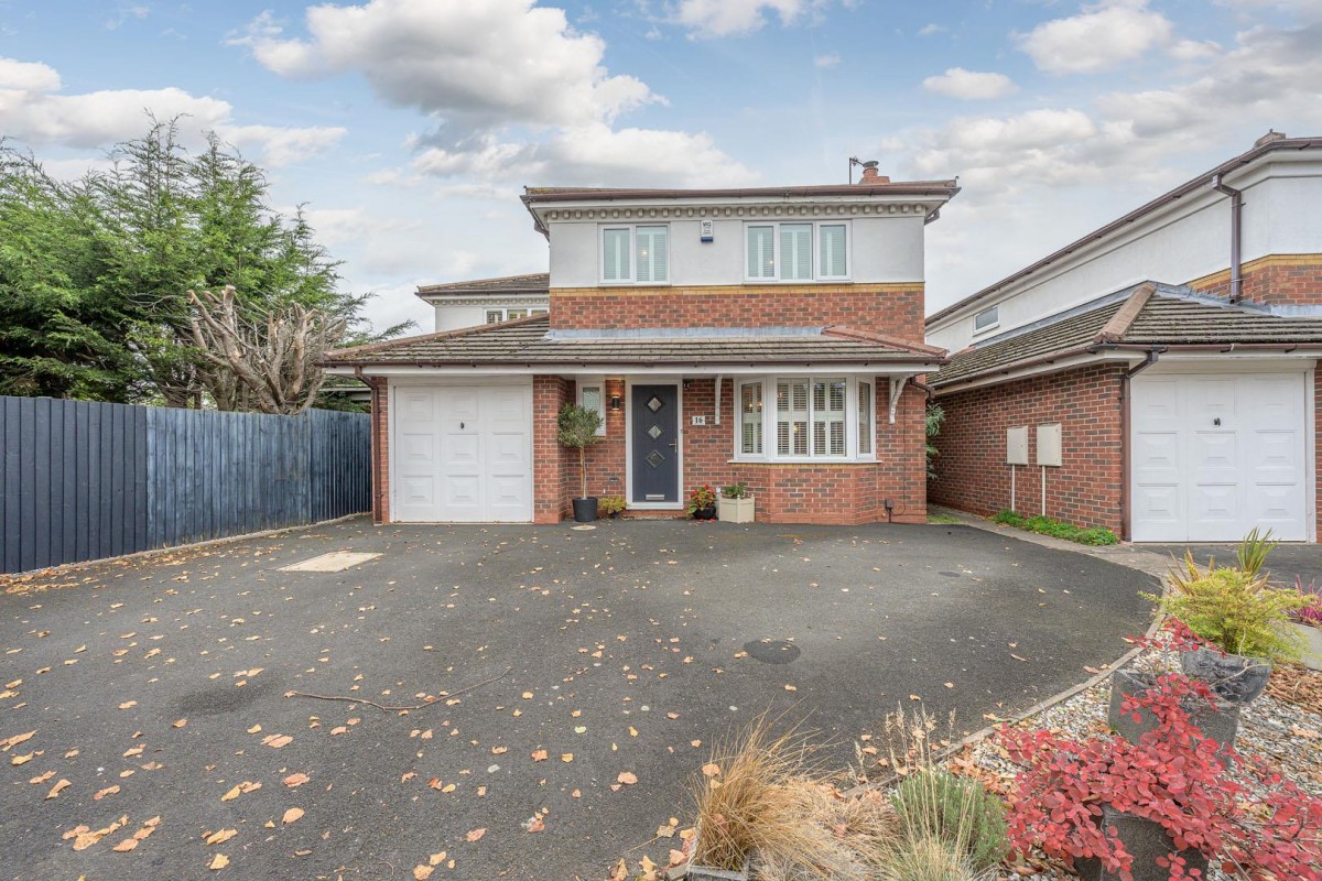 Bowling Green Road, Stourbridge, DY8 3TT