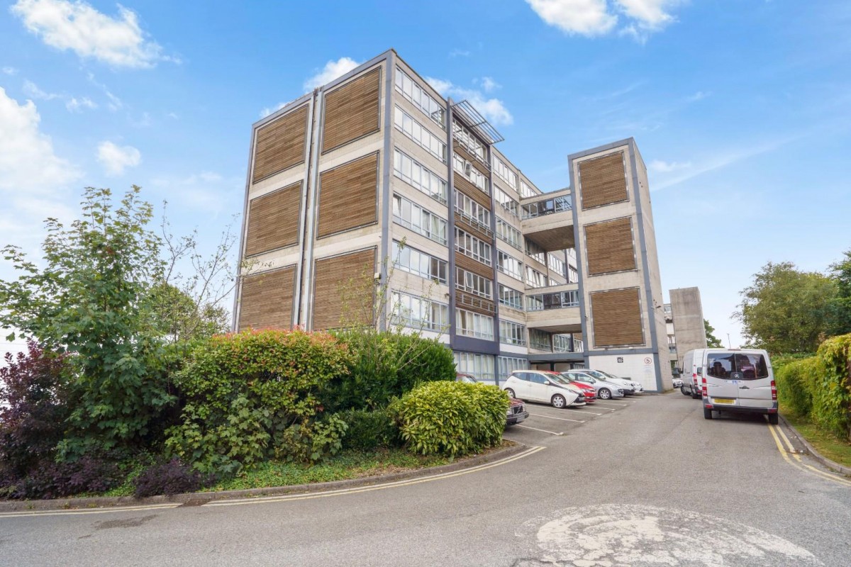 Ingledew Court, Leeds