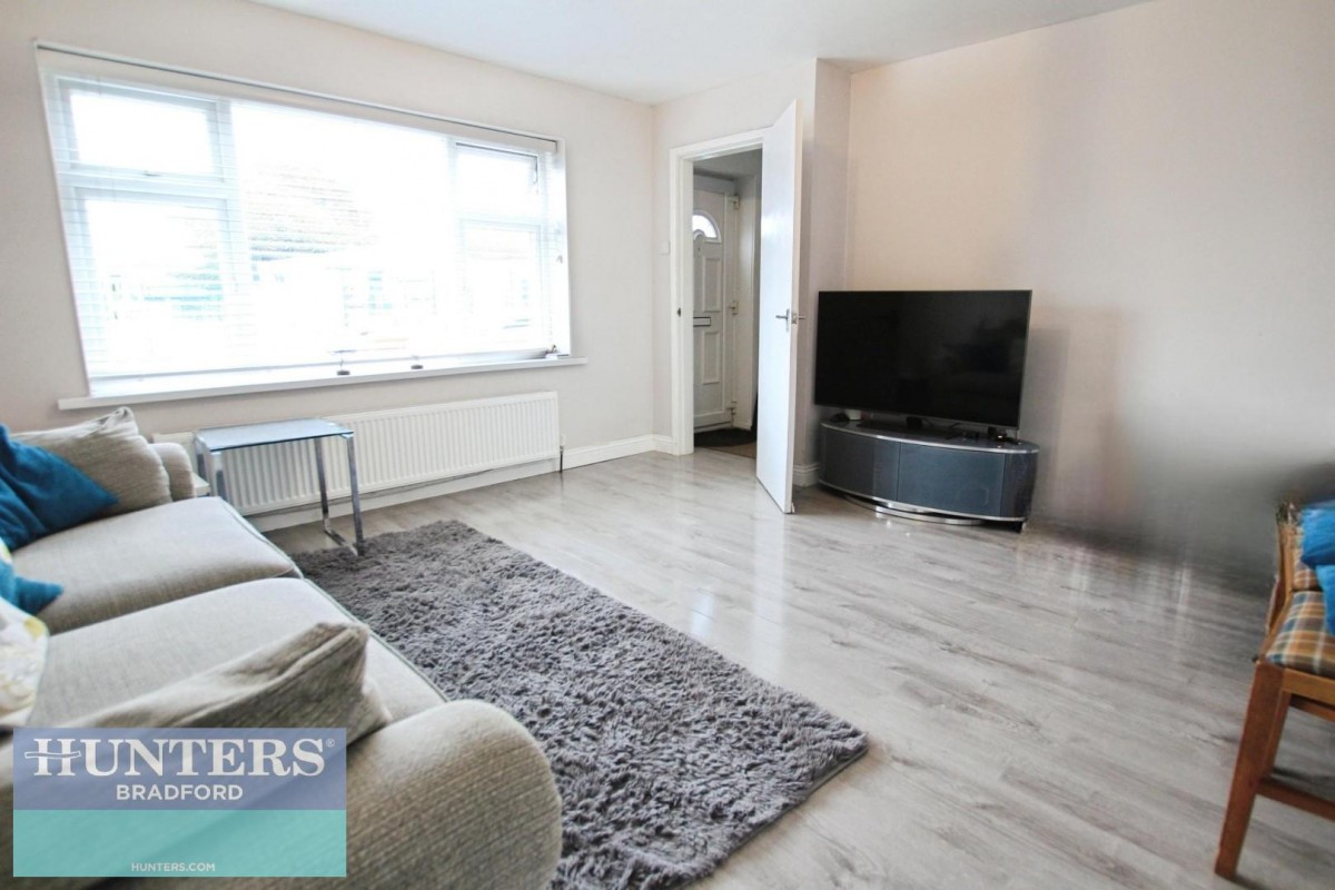 Farnham Road Bradford, West Yorkshire, BD7 3JE