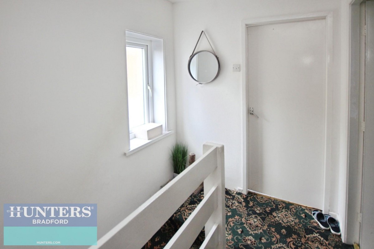 Farnham Road Bradford, West Yorkshire, BD7 3JE