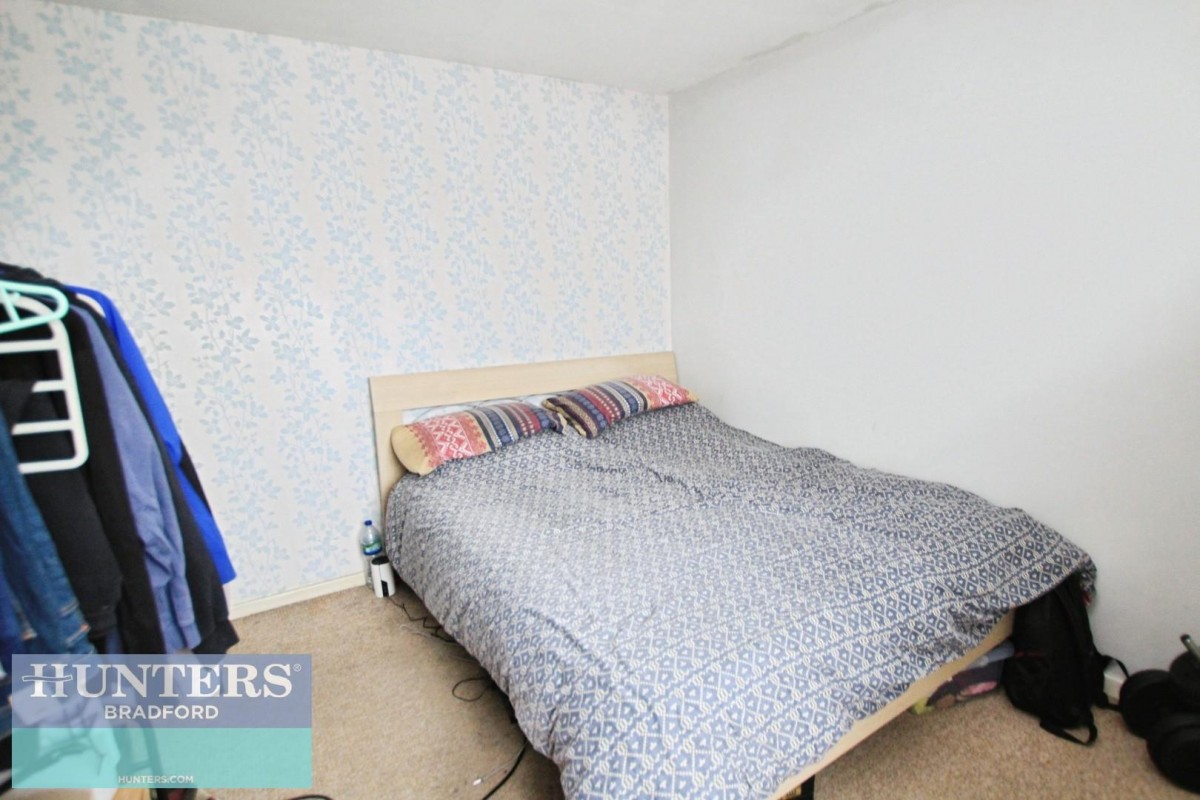 Farnham Road Bradford, West Yorkshire, BD7 3JE