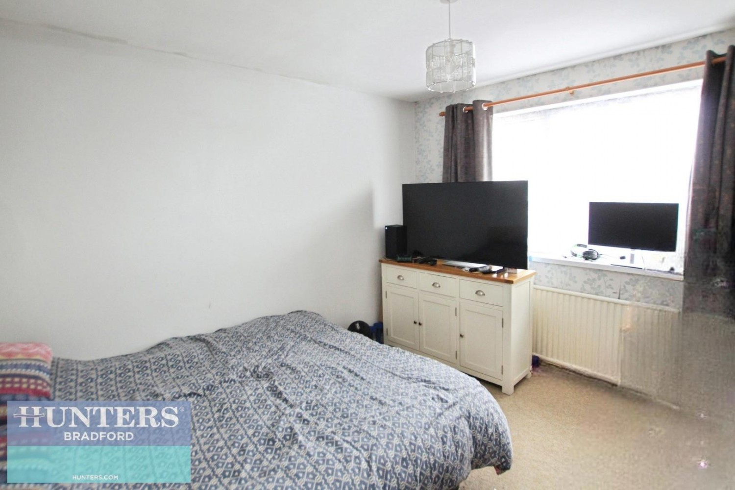 Farnham Road Bradford, West Yorkshire, BD7 3JE