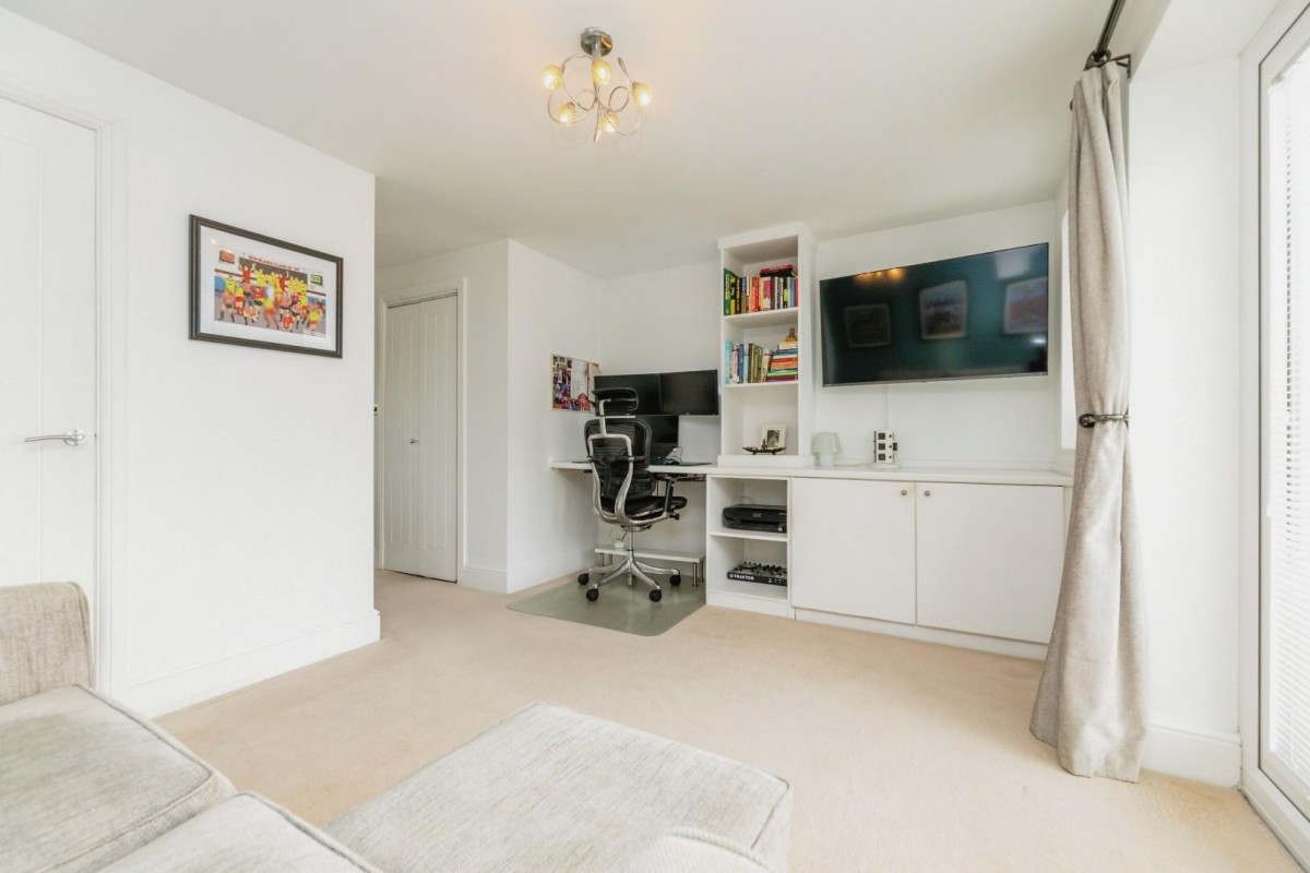 Oak Lodge Road, High Green, Sheffield, S35 4QA