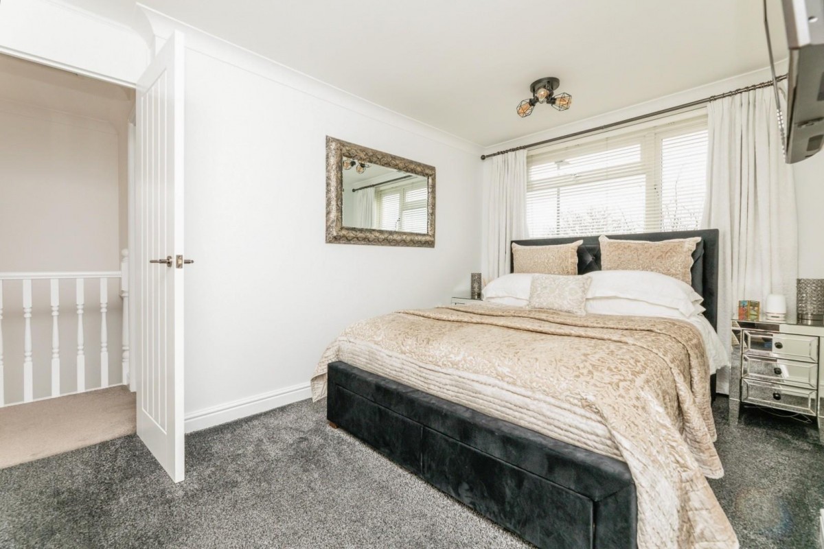 Oak Lodge Road, High Green, Sheffield, S35 4QA