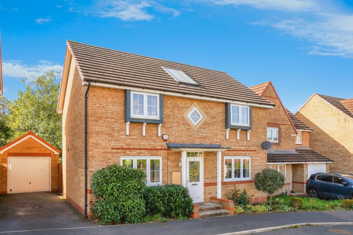 Healdfield Court, Castleford