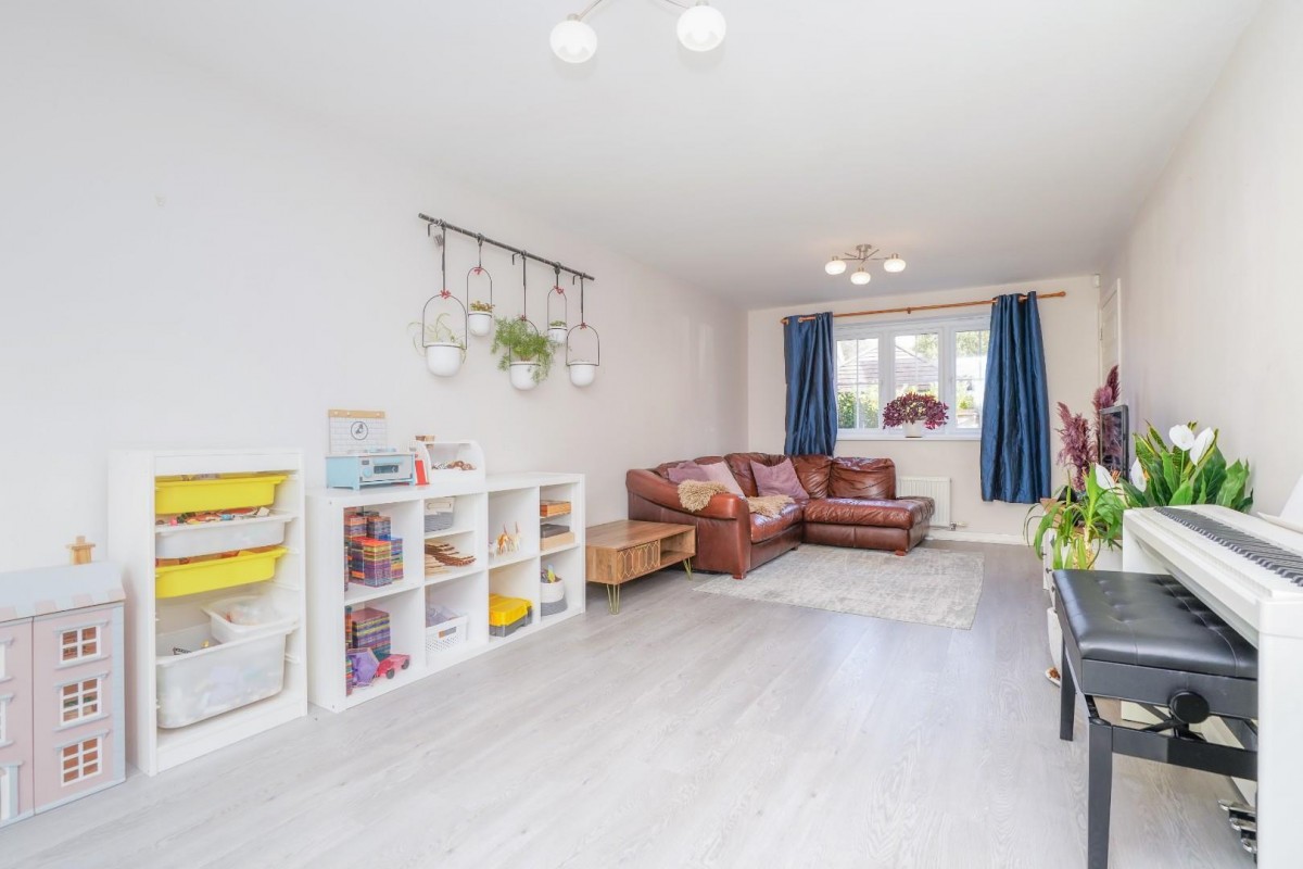 Healdfield Court, Castleford