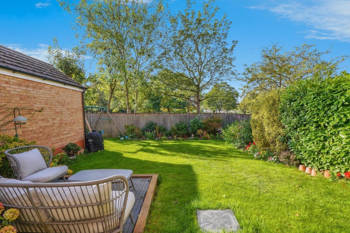 Healdfield Court, Castleford