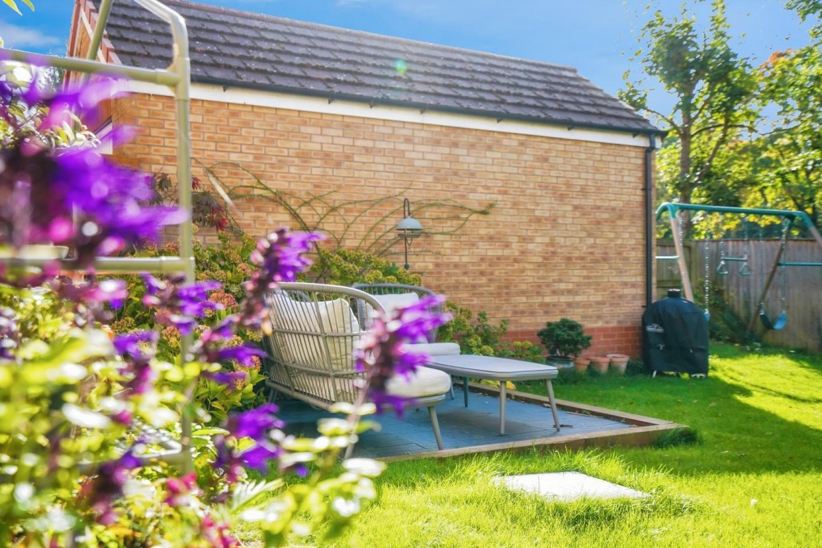 Healdfield Court, Castleford