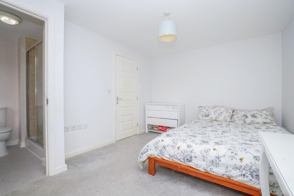 Healdfield Court, Castleford