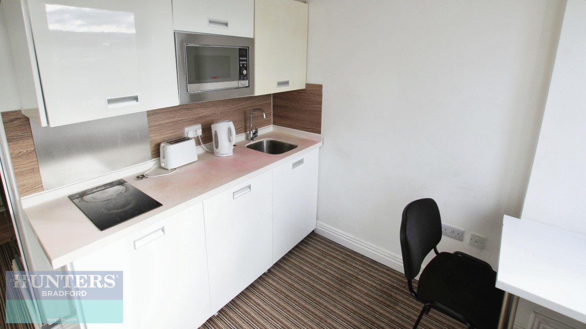 218 Sunbridge Halls, 178 Sunbridge Road Bradford, West Yorkshire, BD1