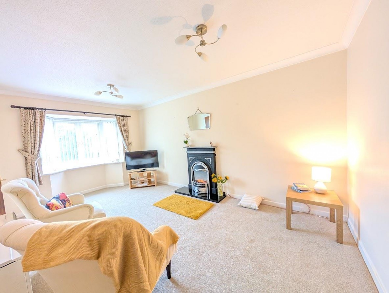 Midland Way, Thornbury, Bristol