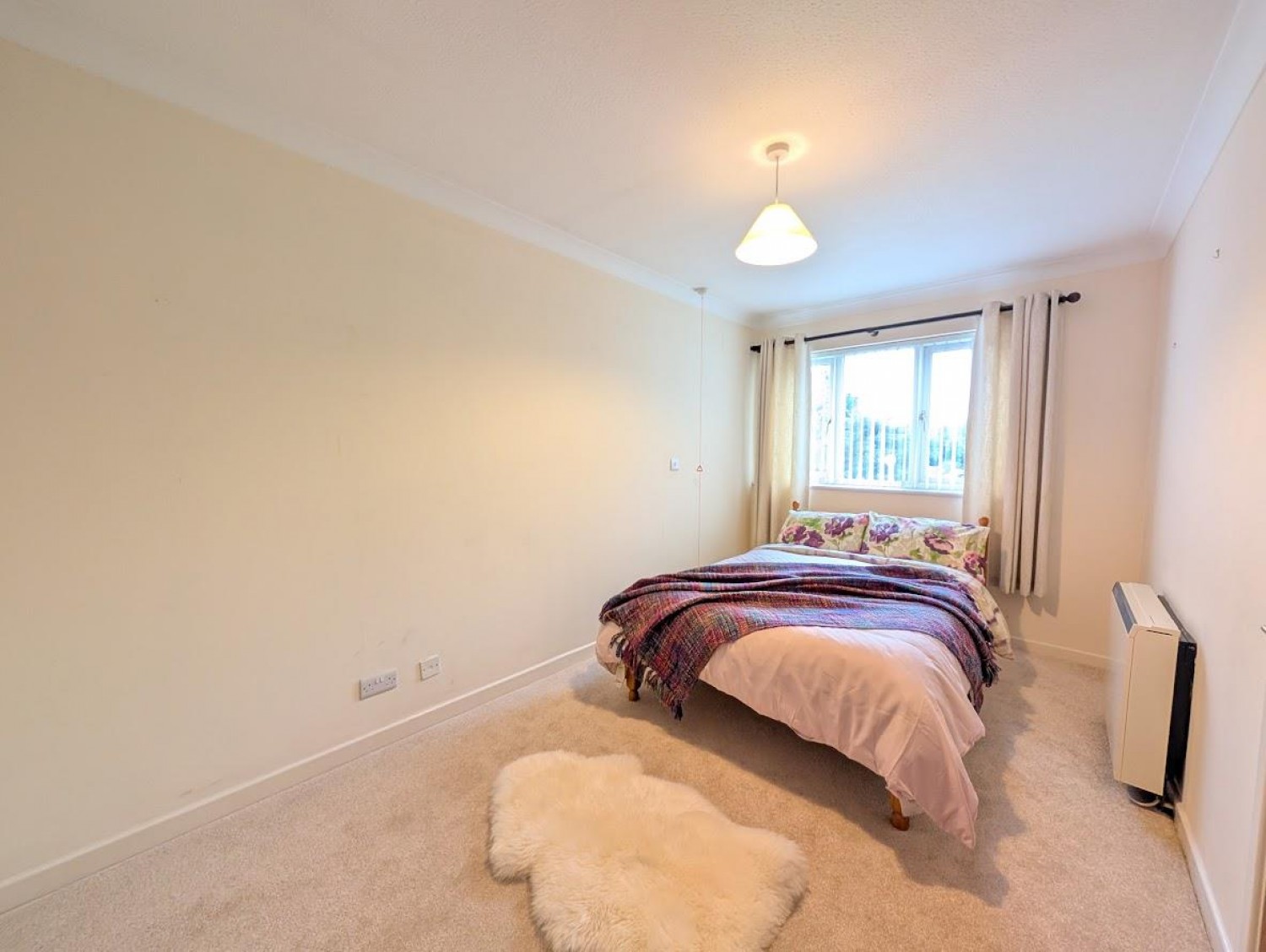 Midland Way, Thornbury, Bristol
