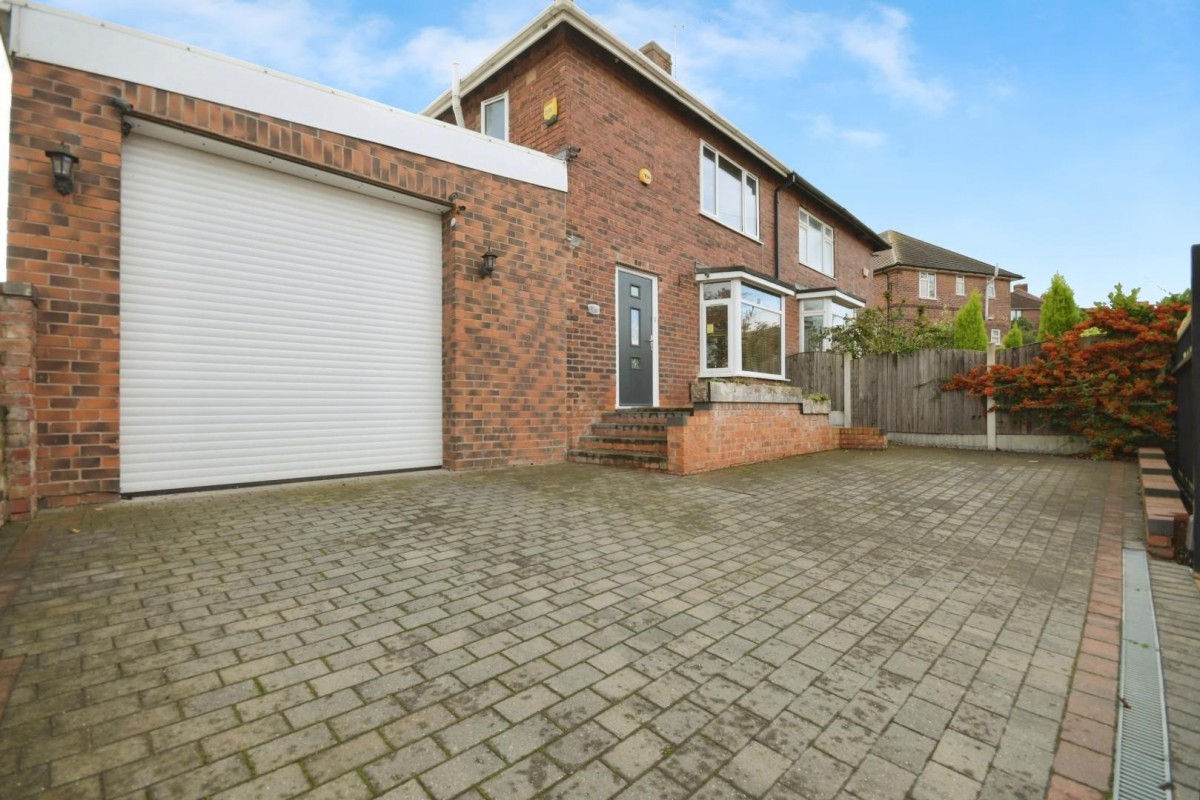 Markham Road, Duckmanton, Chesterfield, S44 5ER