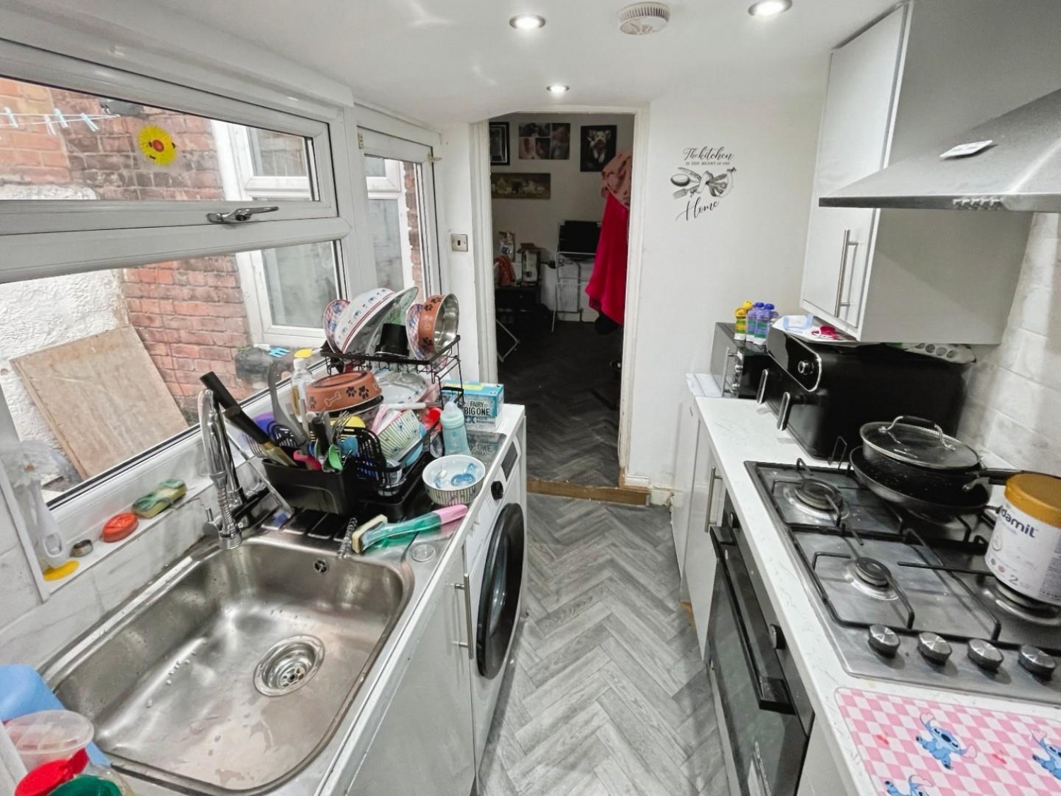 Churchill Avenue, Birkenhead