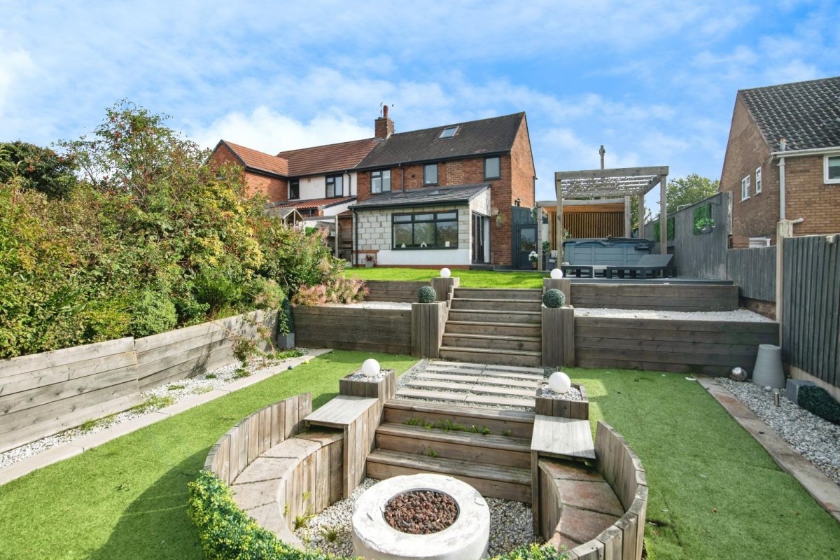 Mount Road., Lanesfield, Wolverhampton