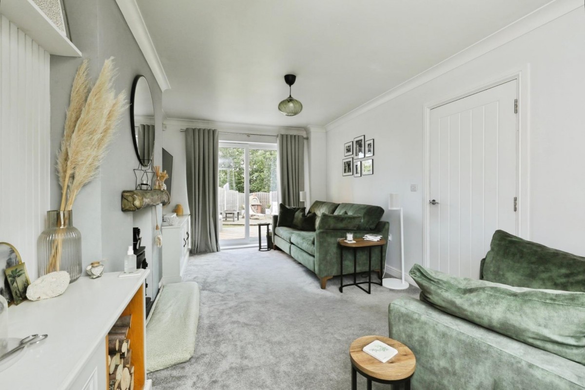 Woodhouse Lane, Beighton, Sheffield, S20 1DE