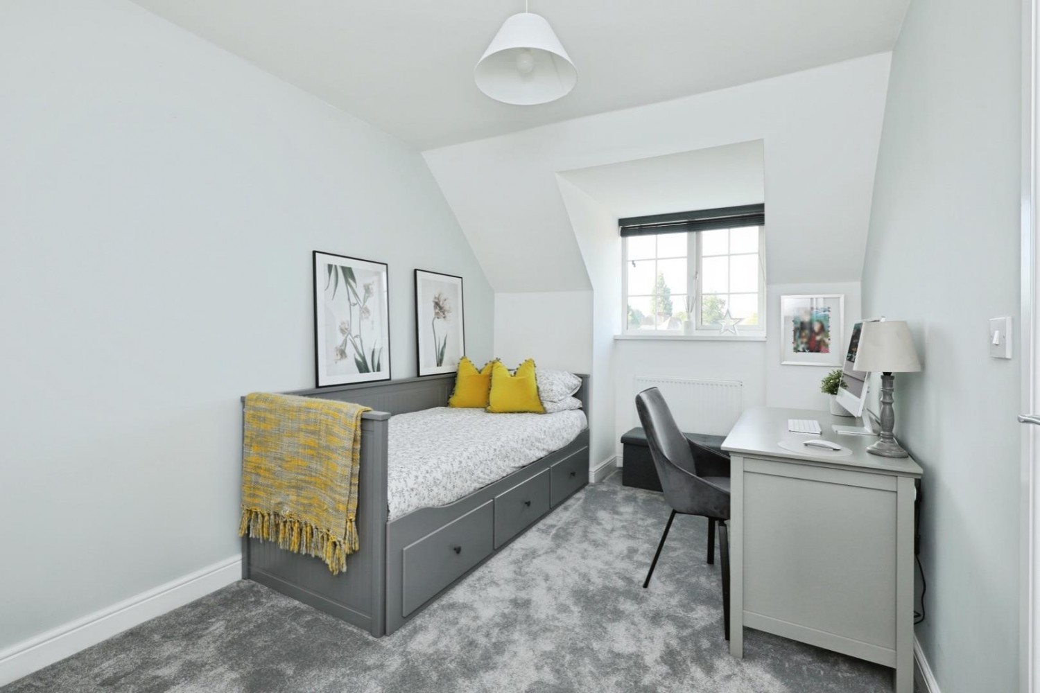 Woodhouse Lane, Beighton, Sheffield, S20 1DE