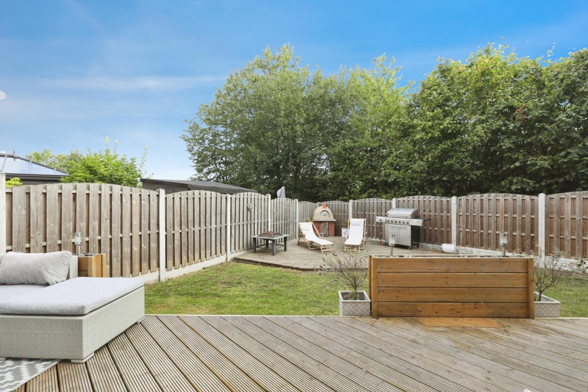 Woodhouse Lane, Beighton, Sheffield, S20 1DE