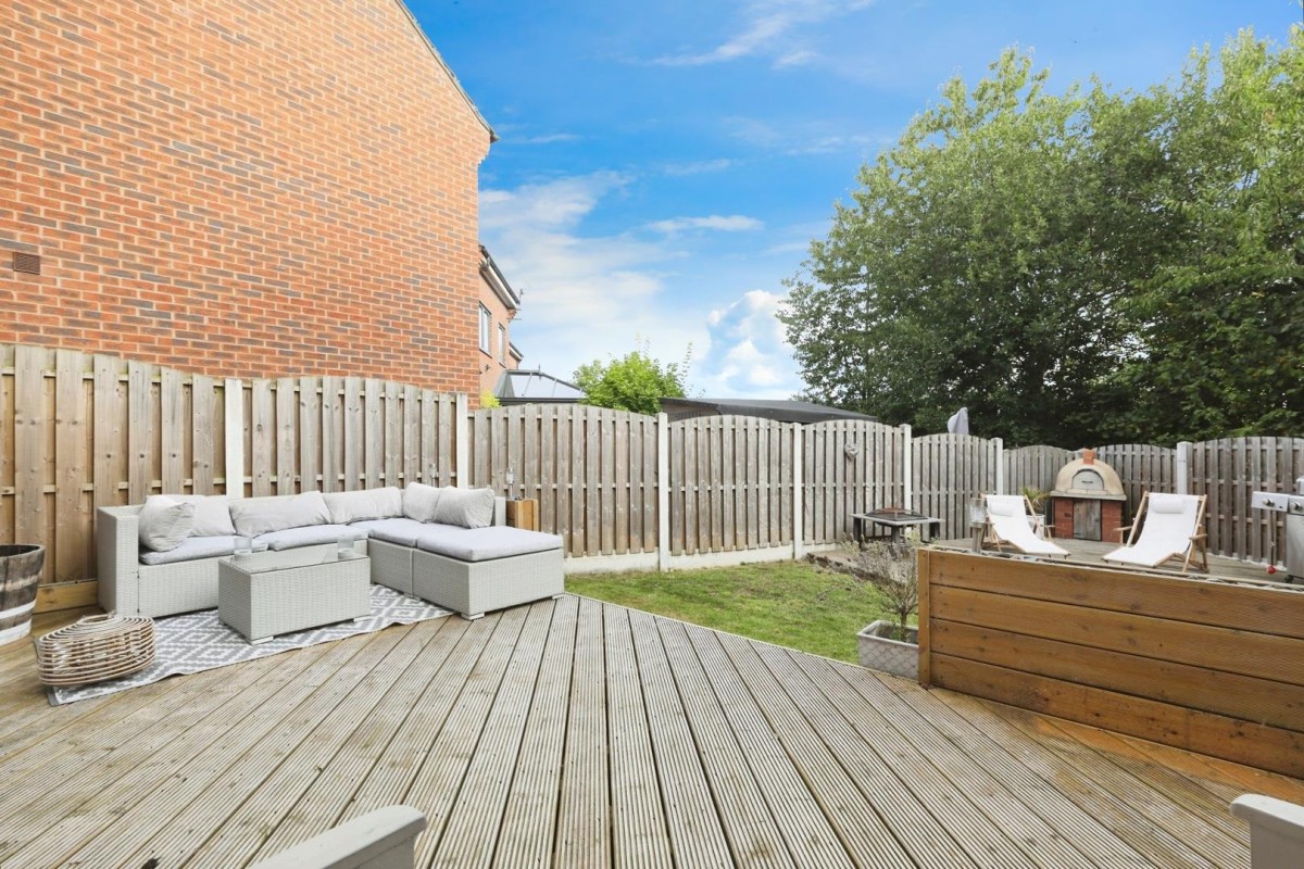 Woodhouse Lane, Beighton, Sheffield, S20 1DE
