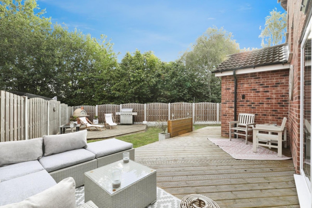 Woodhouse Lane, Beighton, Sheffield, S20 1DE