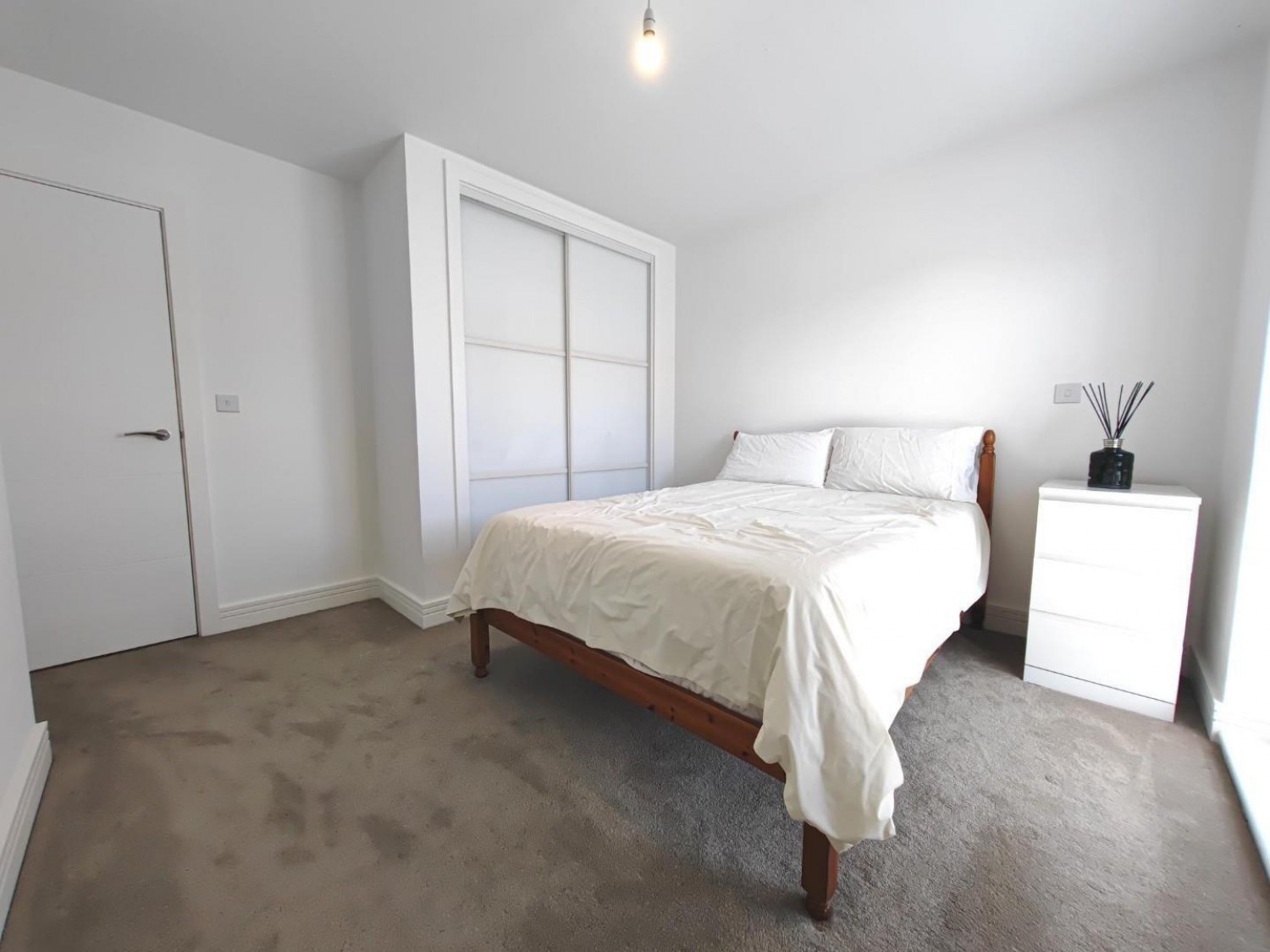 Dunlop Row, Crowthorne