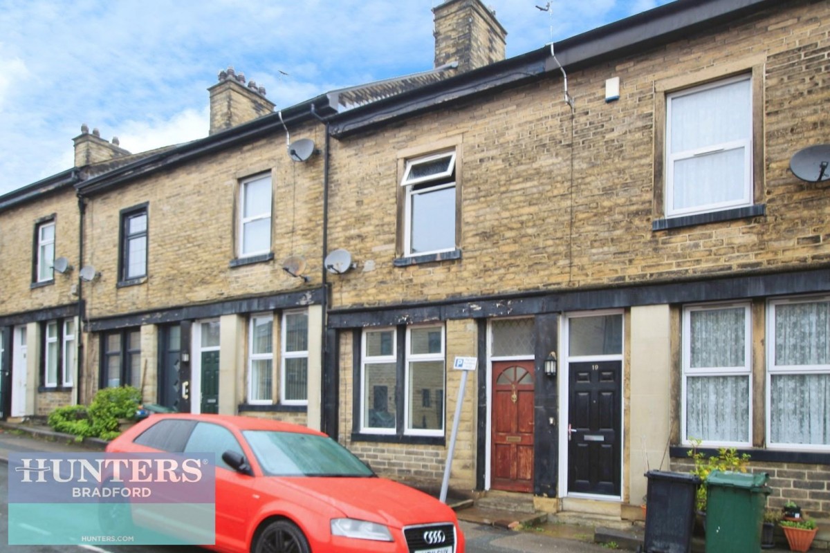 Grosvenor Road Bradford, West Yorkshire, BD8 7SB