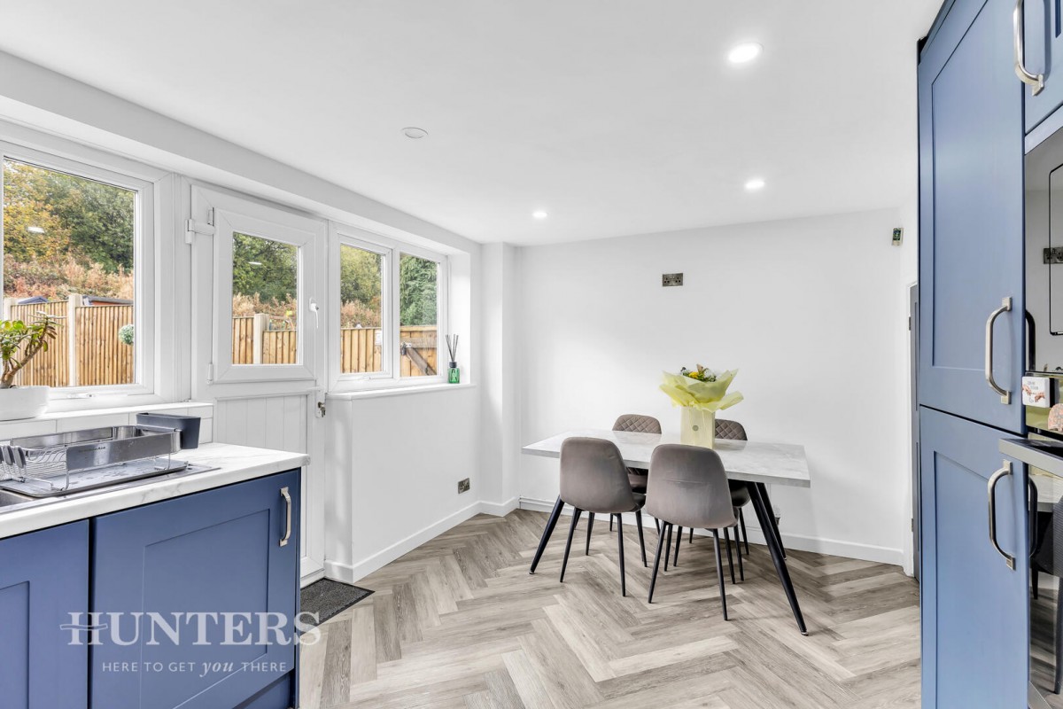 Chichester Close, Smithy Bridge, OL15 8QL