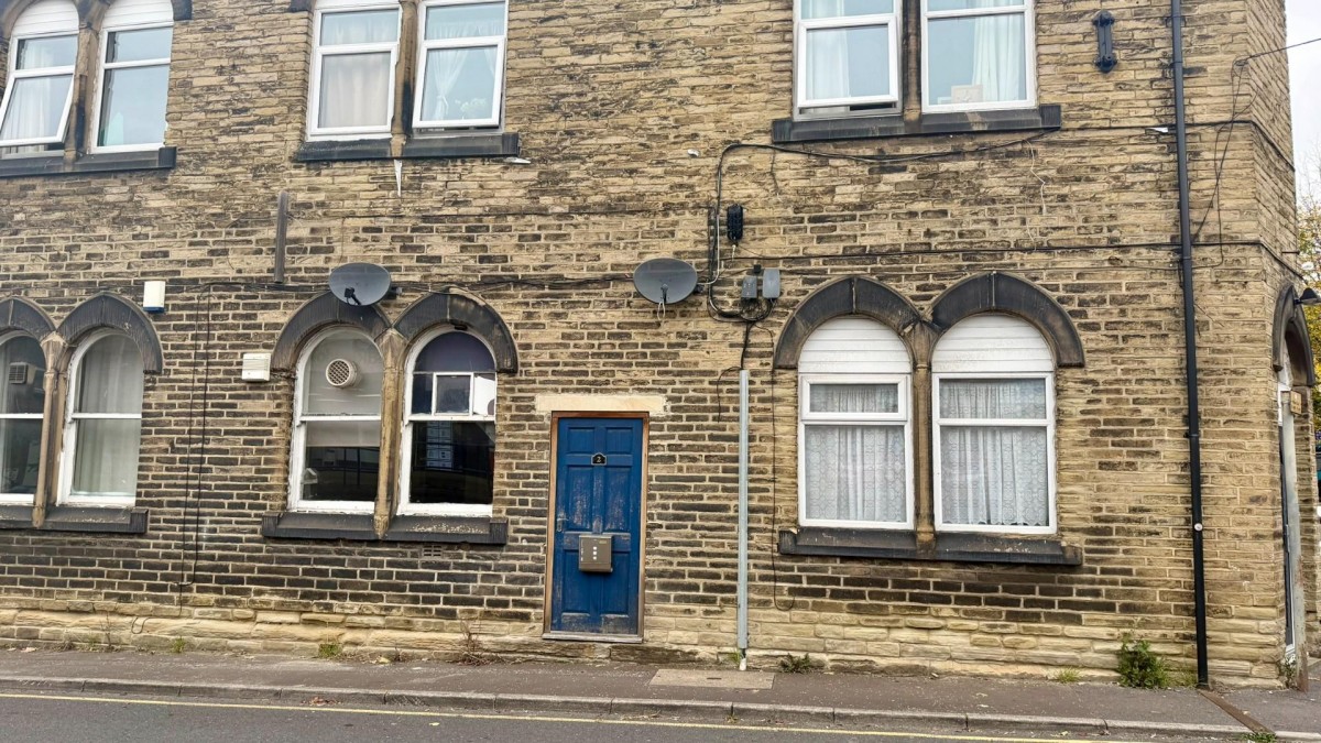 Flat 2, 3 Oldfield Lane, Heckmondwike, WF16 0JH