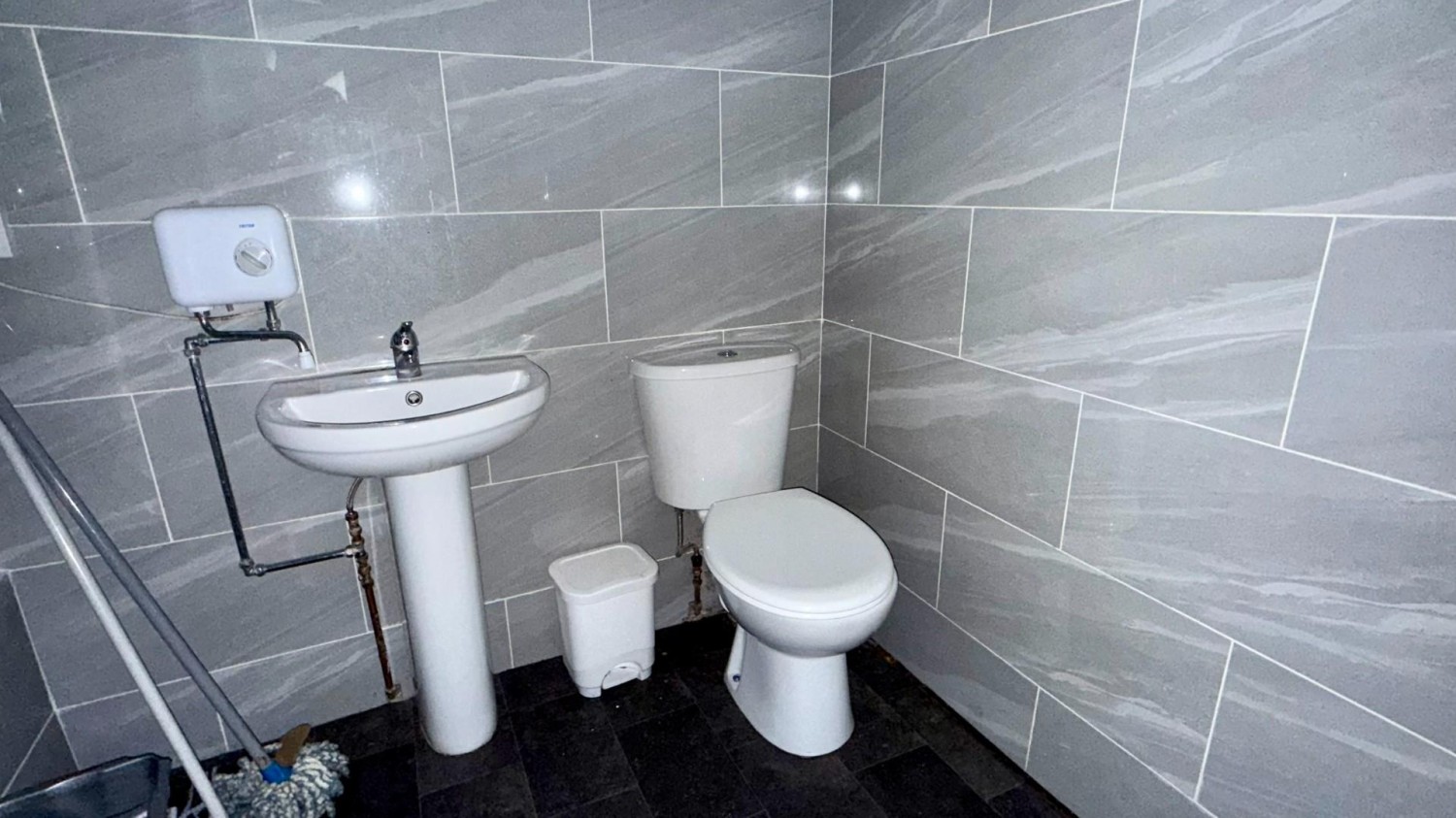 Flat 2, 3 Oldfield Lane, Heckmondwike, WF16 0JH