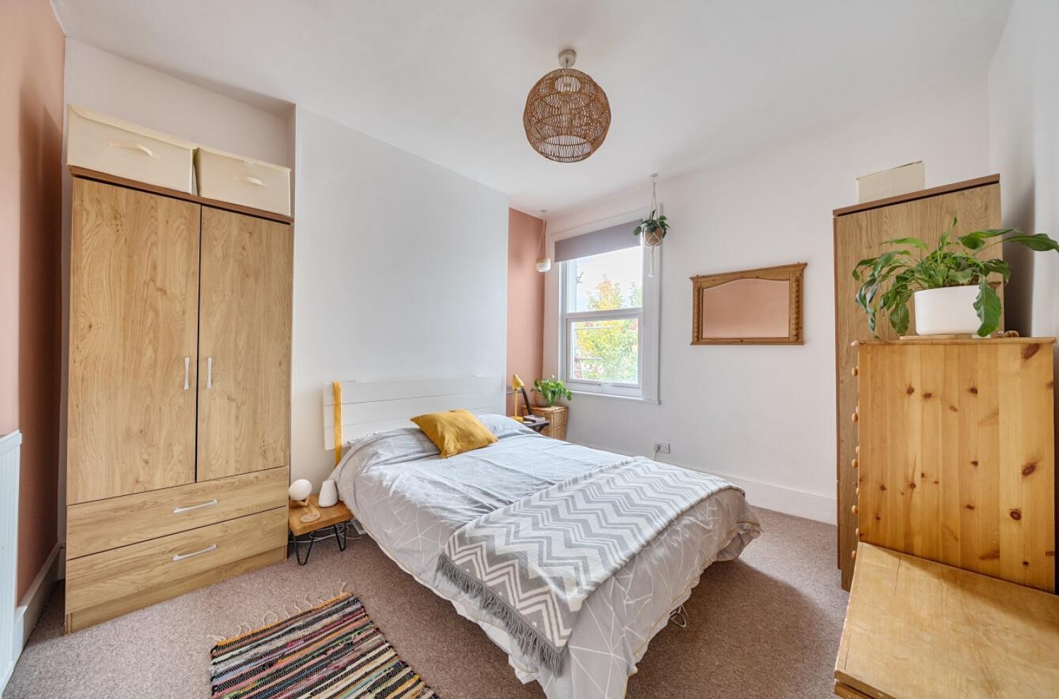 Glenwood Road, London, SE6 4NF