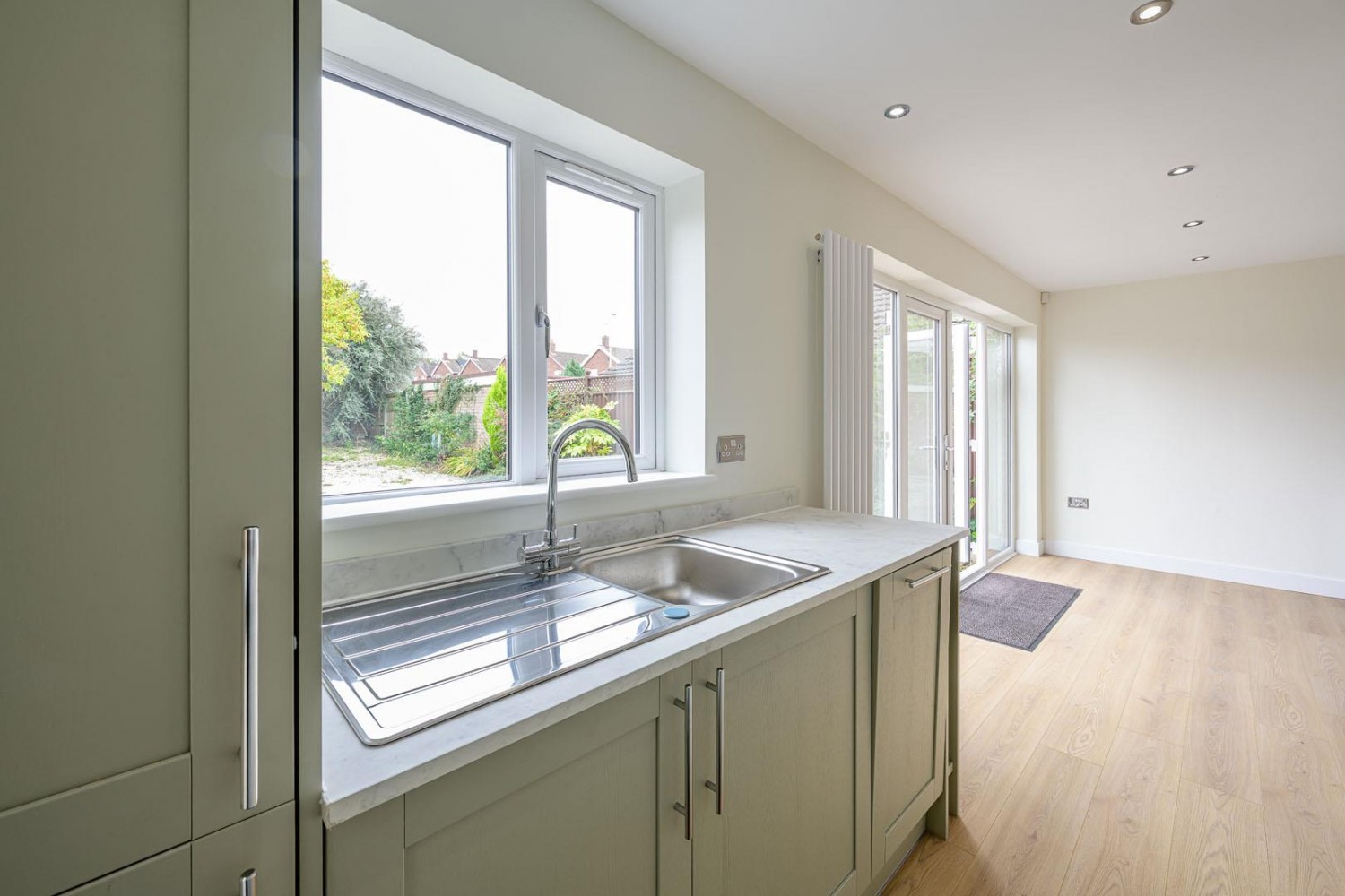 Lapwood Avenue, Kingswinford, DY6 8SG