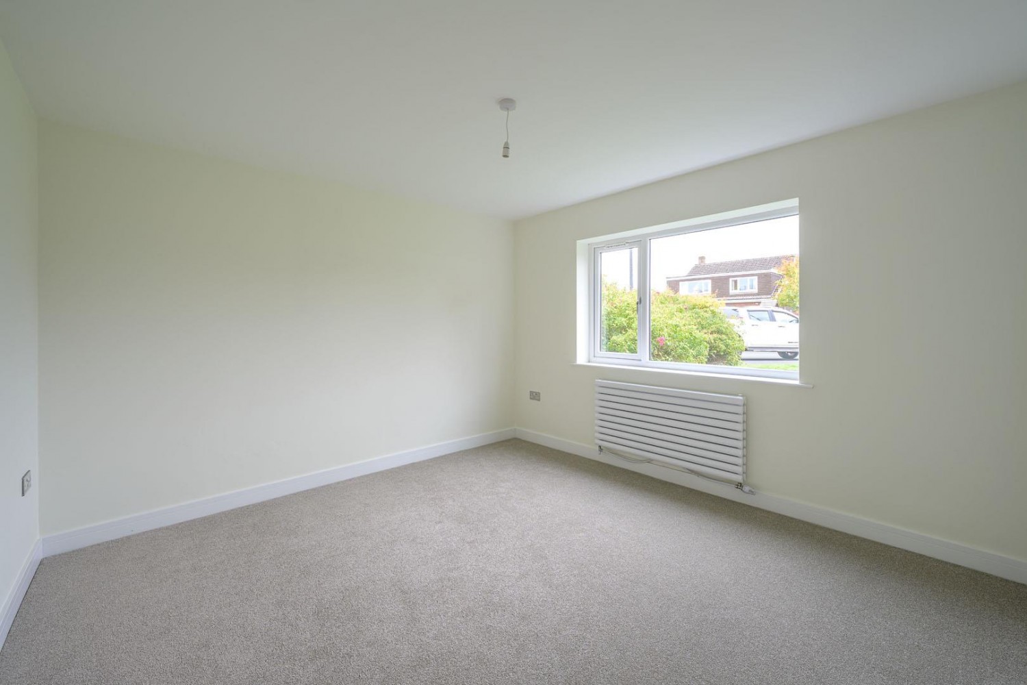 Lapwood Avenue, Kingswinford, DY6 8SG