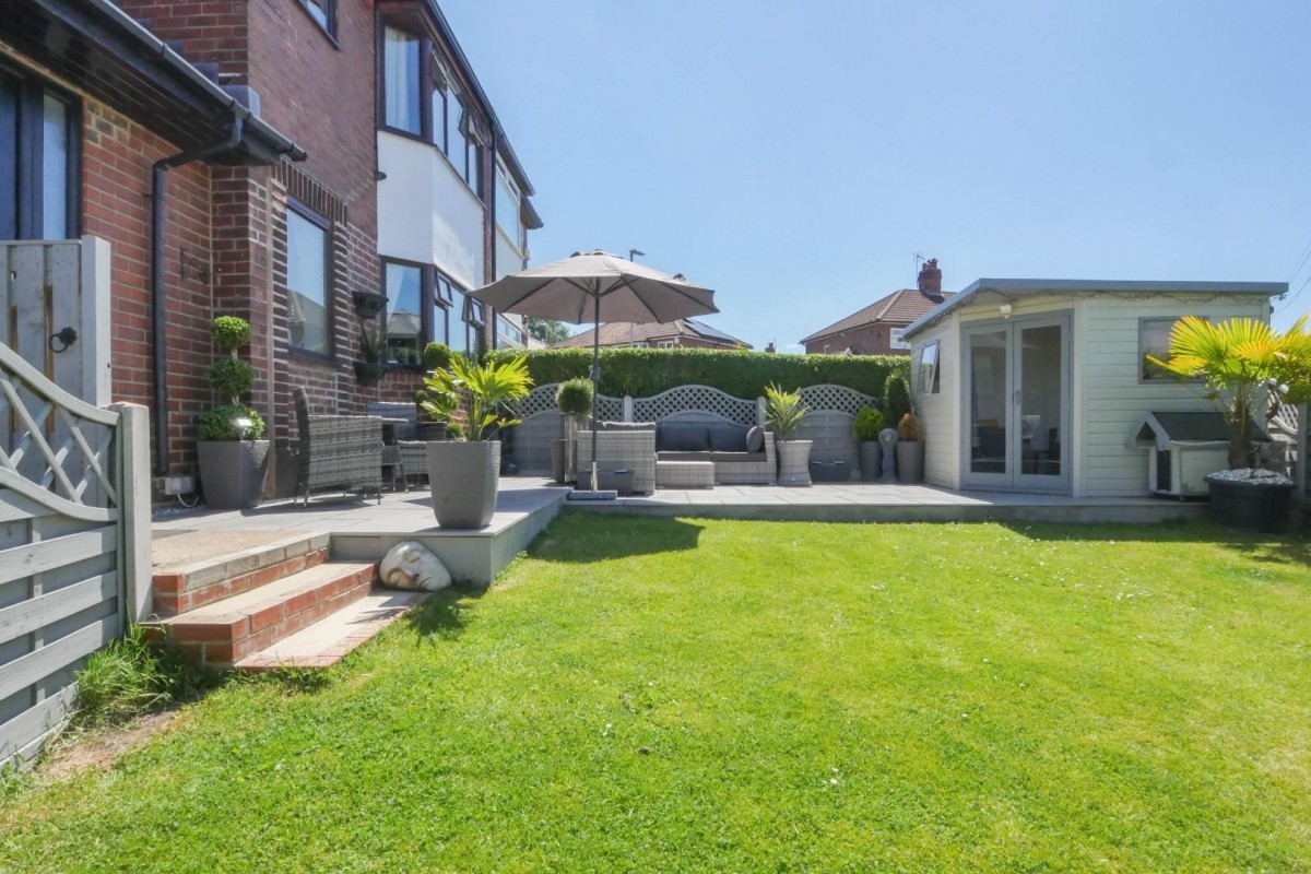 Half Mile Lane, Bramley , LS13