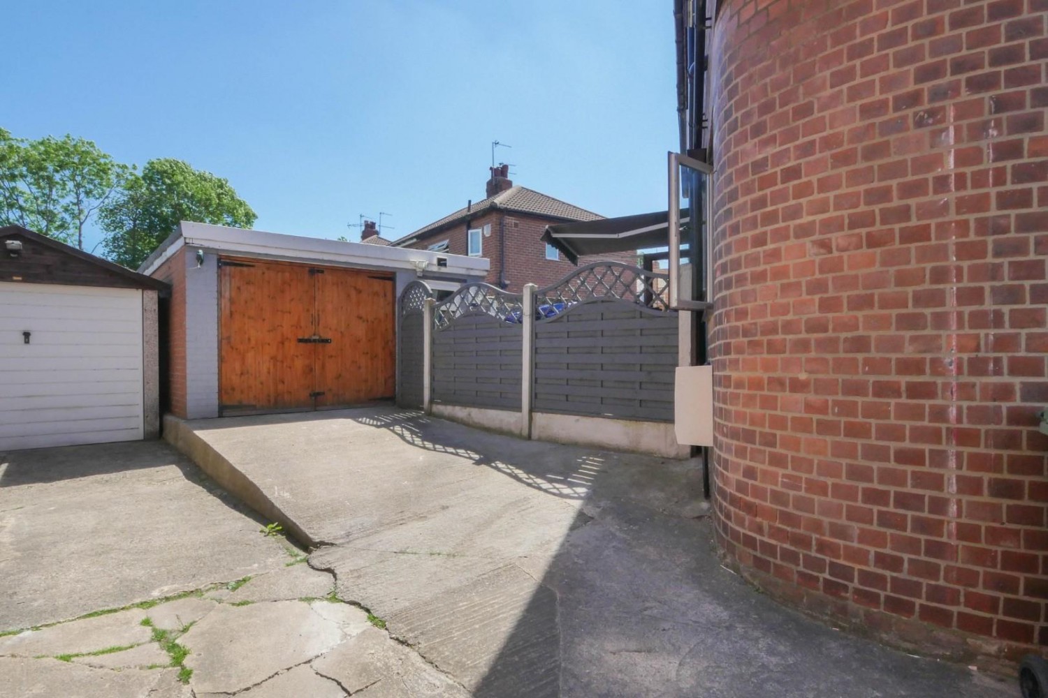 Half Mile Lane, Bramley , LS13