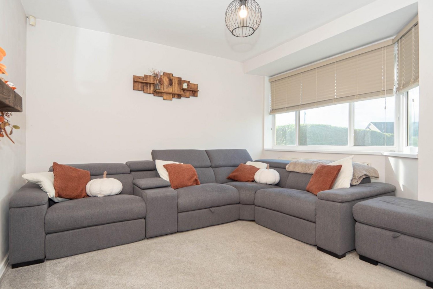 Half Mile Lane, Bramley , LS13