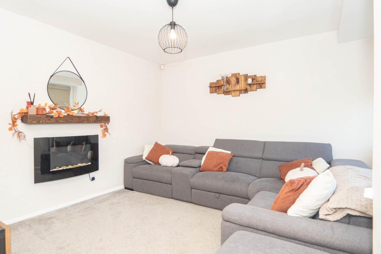 Half Mile Lane, Bramley , LS13