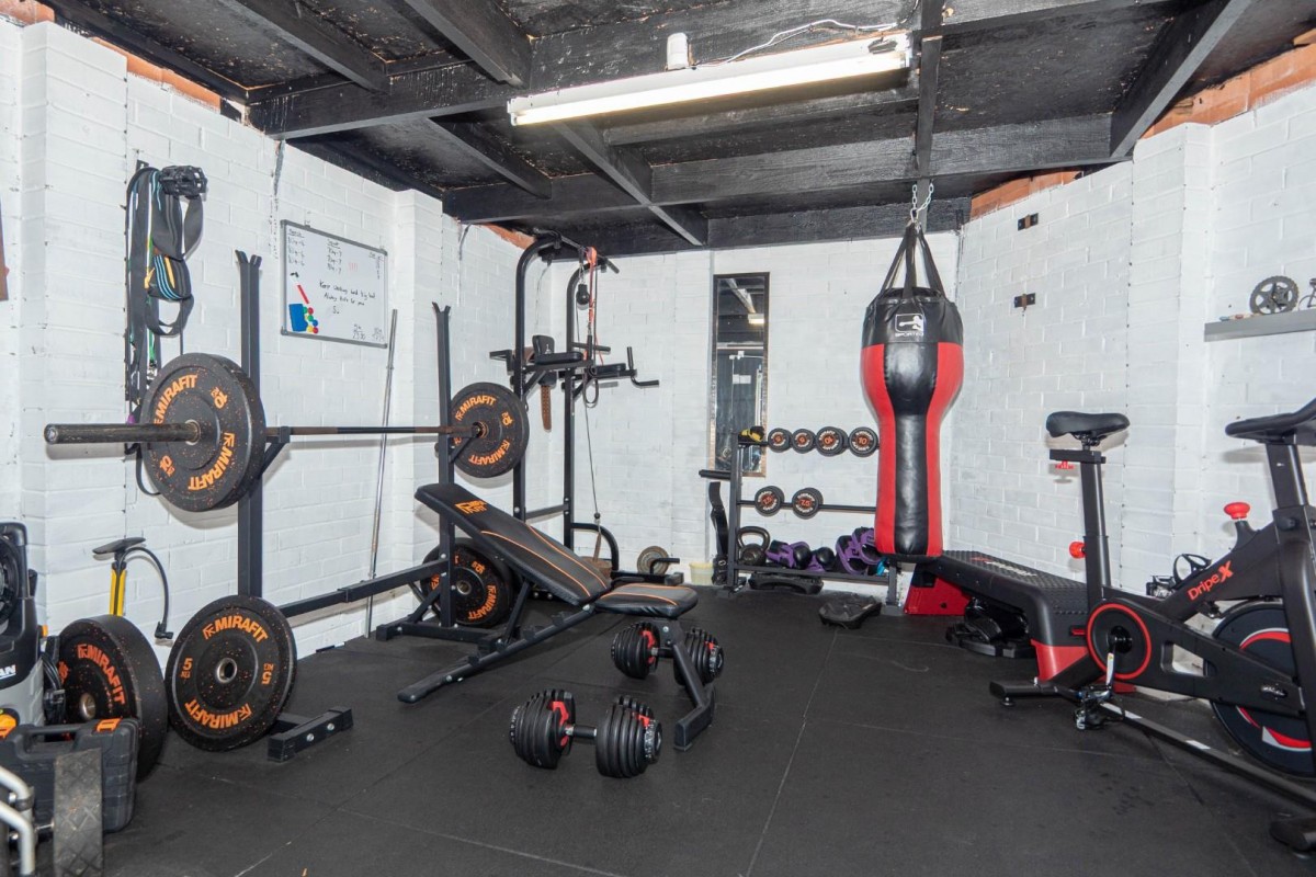 Half Mile Lane, Bramley , LS13