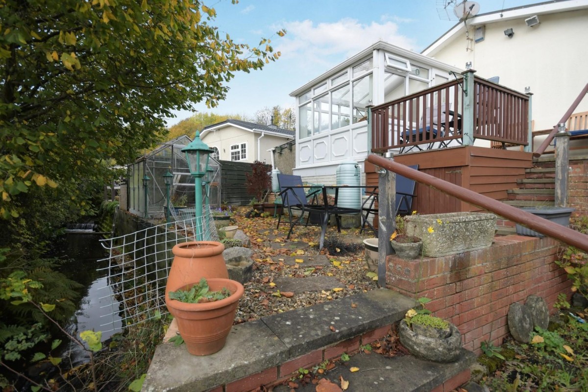 Brookfield Park, Mill Lane, Old Tupton, Chesterfield, S42 6AF