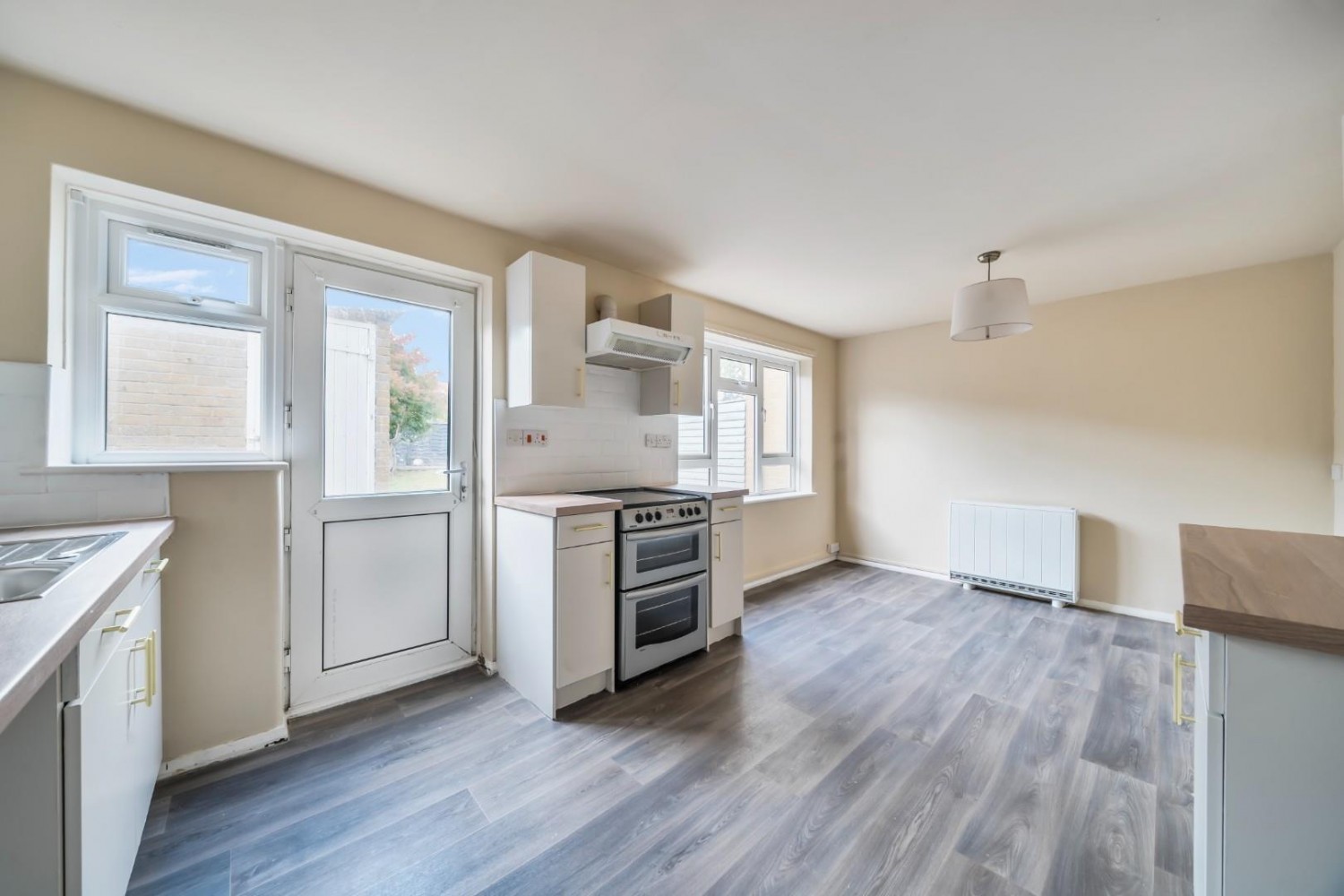 Summerfields, Henstridge.