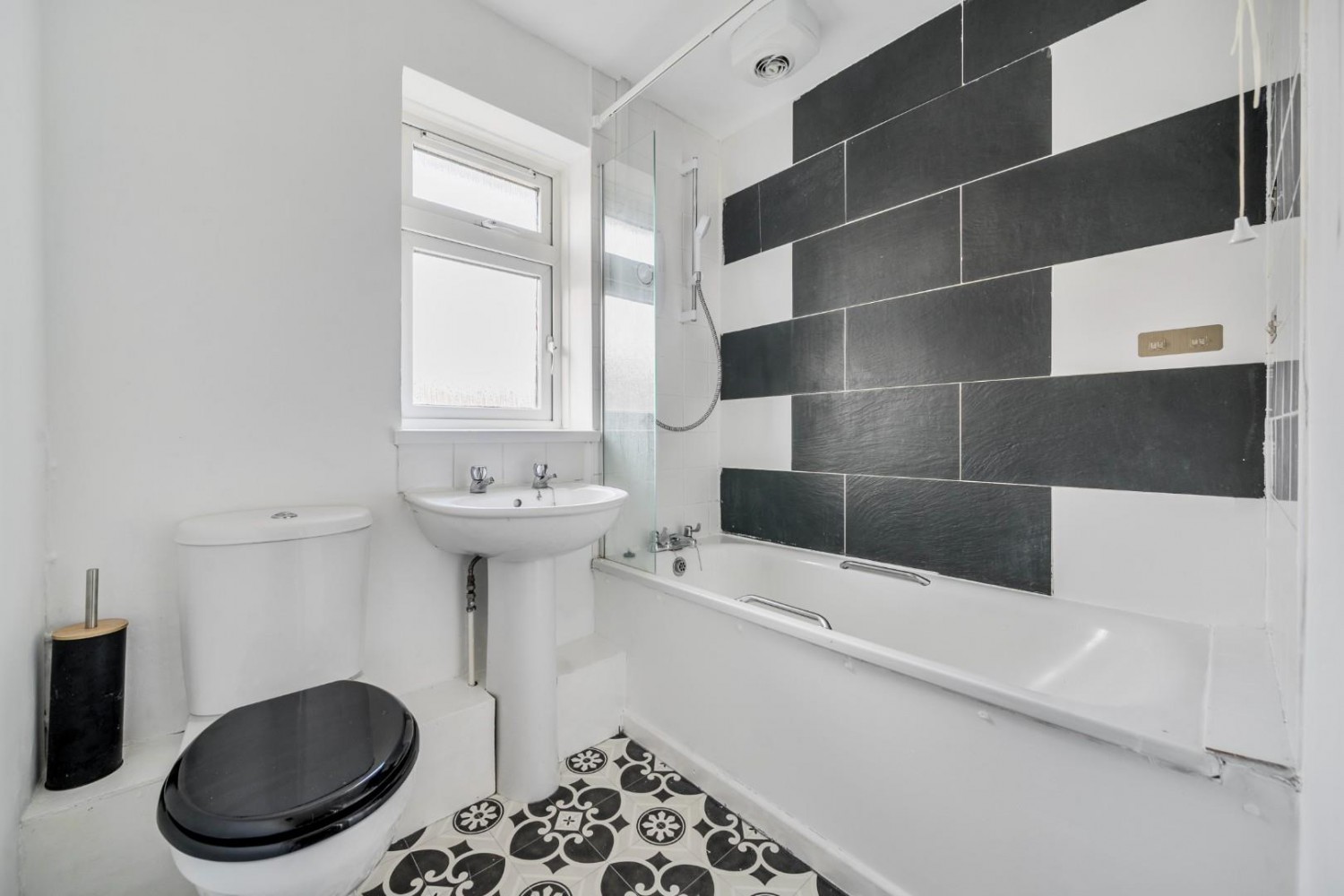 Summerfields, Henstridge.