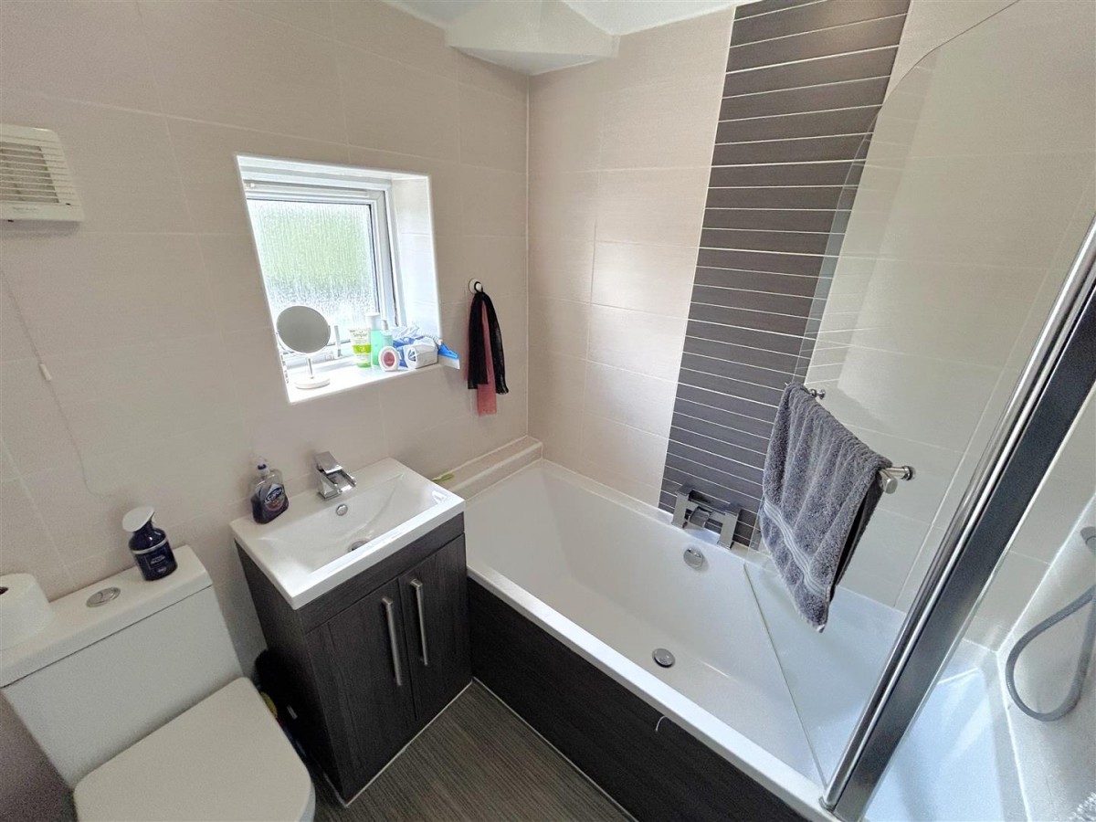 Bryce Road, Brierley Hill, DY5 4NE