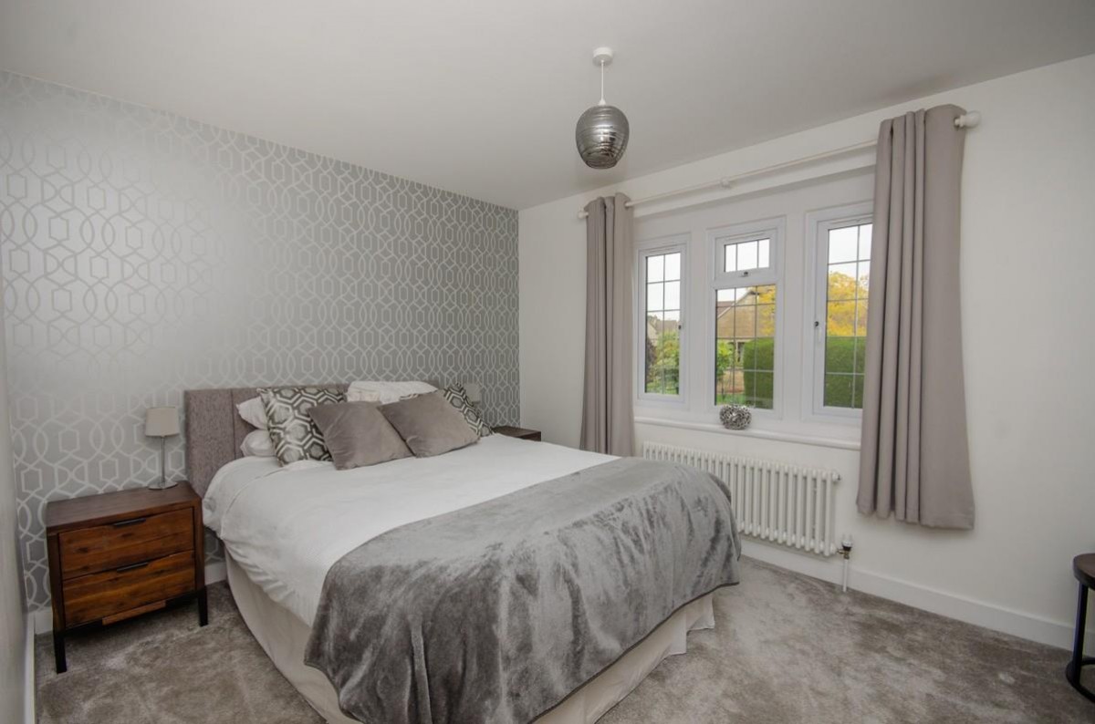 Riverwood Road, Frenchay, Bristol, BS16 1NX